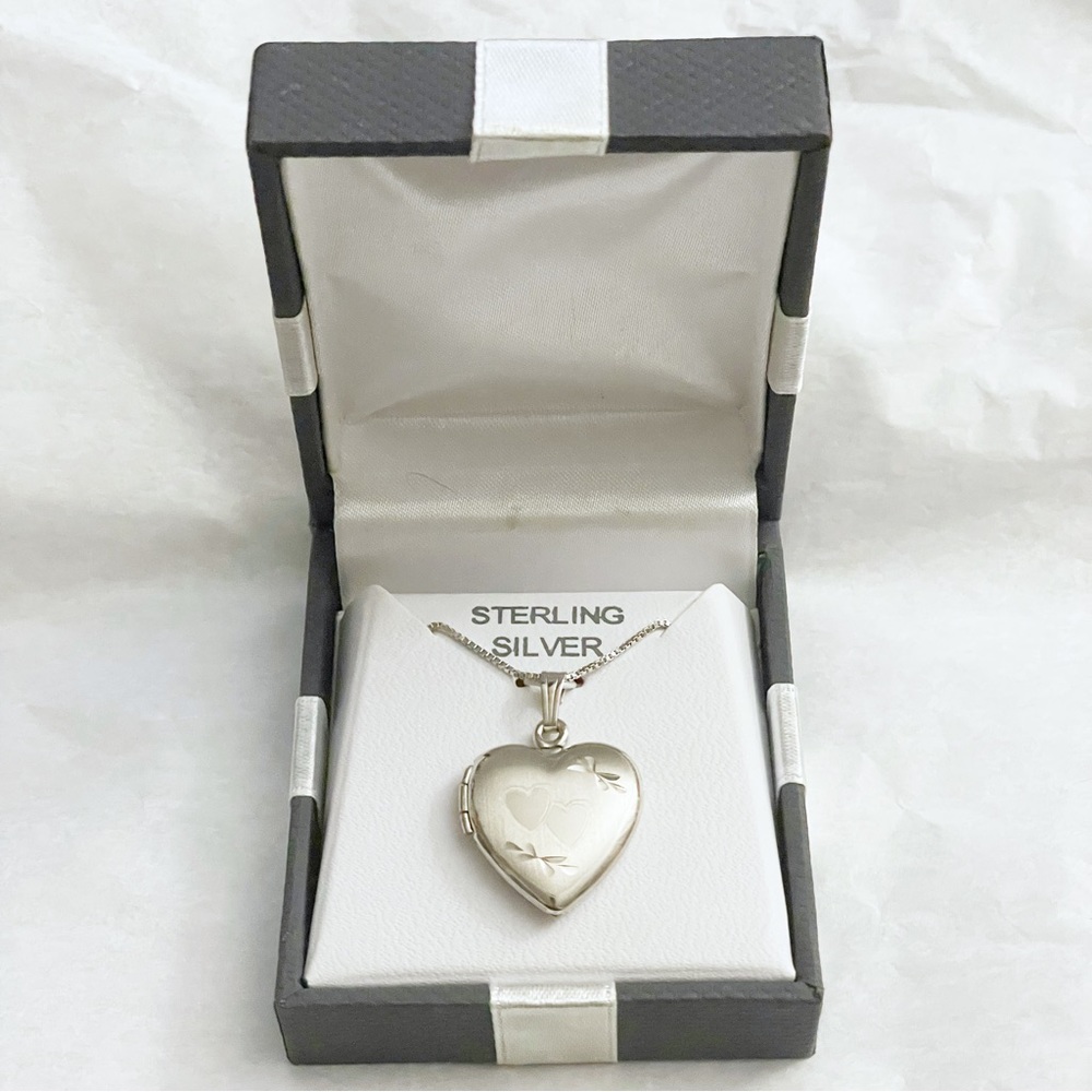 NWT 925 Sterling Silver Double Heart Locket 16"